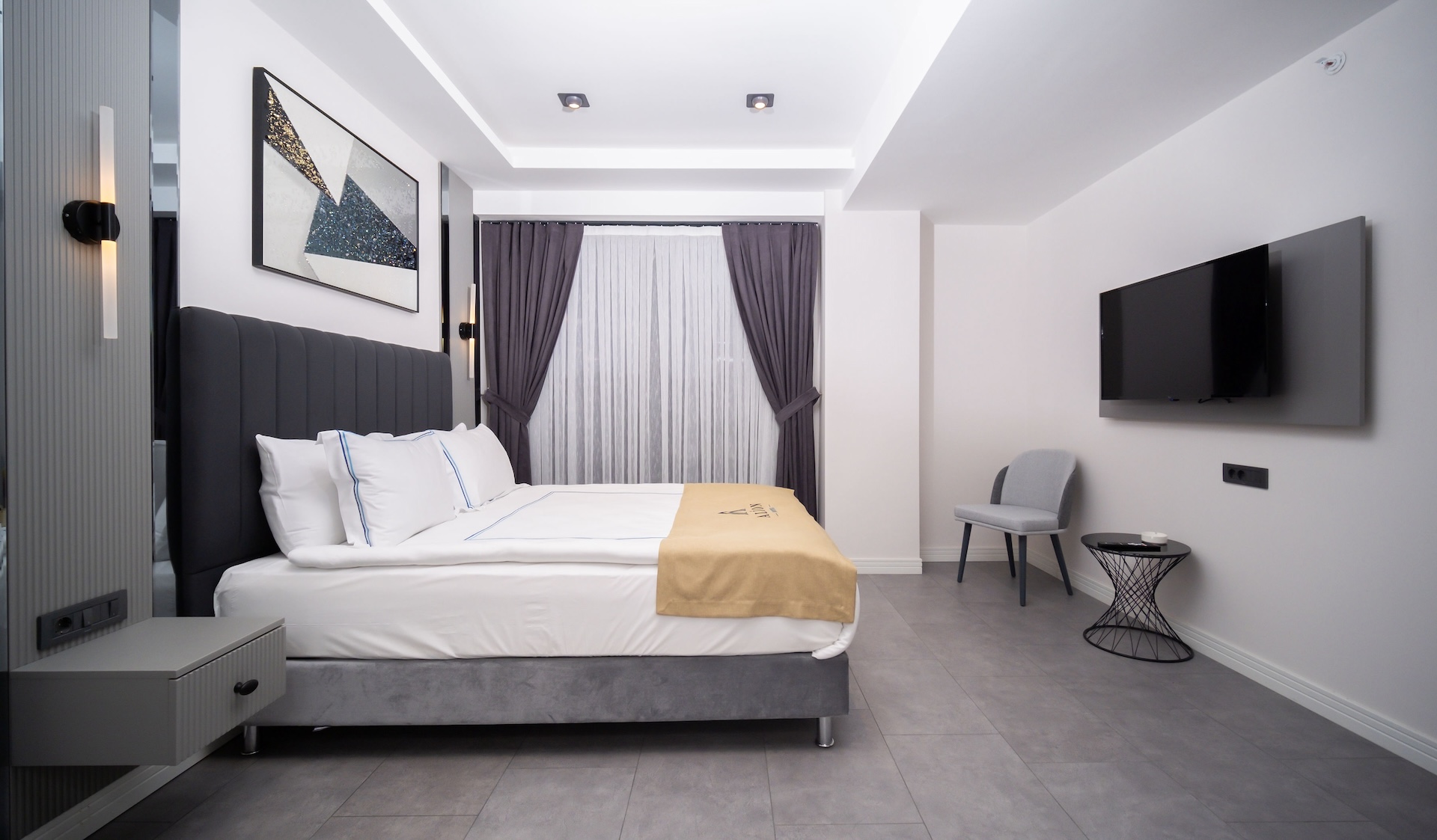 alion-hotel-izmir-suit-oda-yataklar